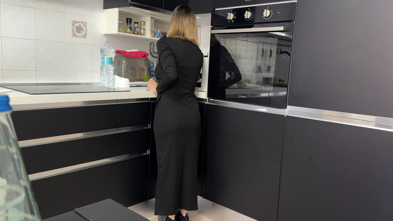 Tommy e Annika: Nymphomaniac berambut perang tidak mempunyai petua untuk diberikan kepada kurier...