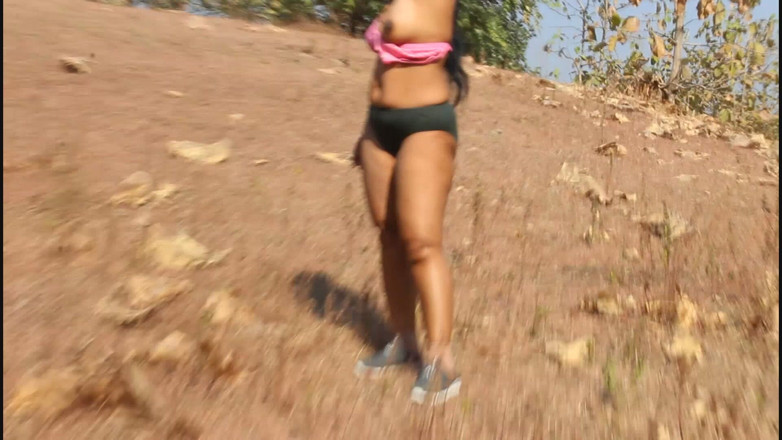Indian Bhabhi: Desi MILF Mona Bhabhi Shameless Open-air Fantasy