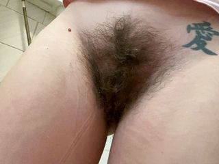 Cuteblonde666: Pissande kollektion hårig fitta