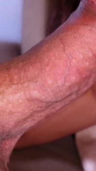Sväljer kuk och sperma