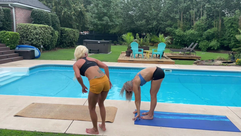 Tatiana Steele: Yoga reale - vero divertimento