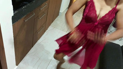 Myhotwife369: 旁遮普穆杰拉舞女王simran超级性感的舞蹈与热辣的紧致性爱和射精