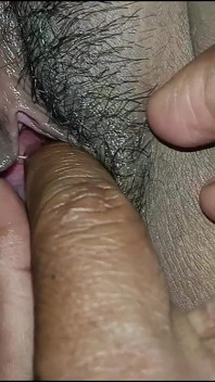 Bhabhi Ghar per Aakeli Pati Bahar