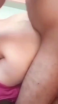 Indiana gostosa Janvibhabhi foi fodida por seu marido em posição missionária