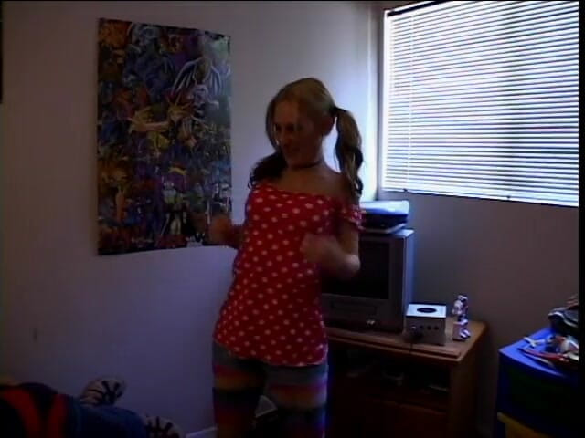 Smokin Hot Teens: Blonde teenage babe rides big dick