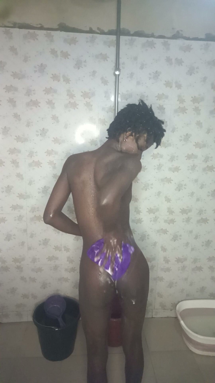 Dwuxxx: Berseronok dalam masa saya sendiri