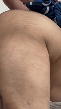 La fidanzata ha bisogno del sesso con il fratellastro