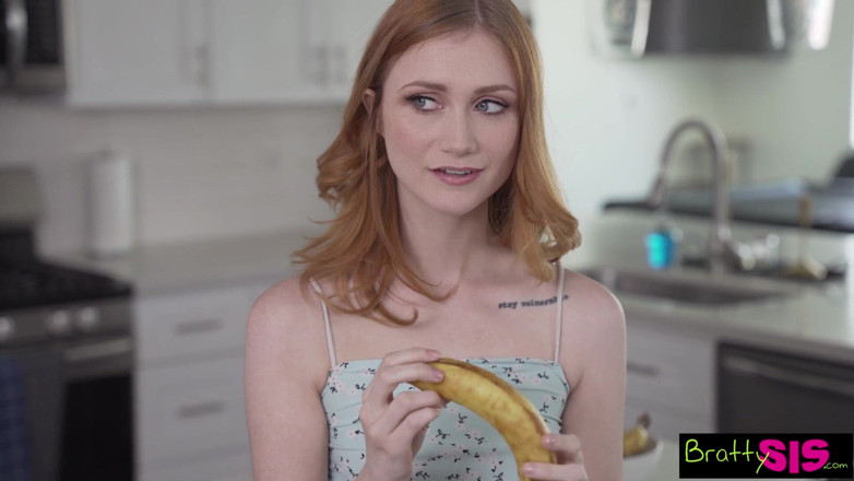 BrattySis: My stepsister is bananas
