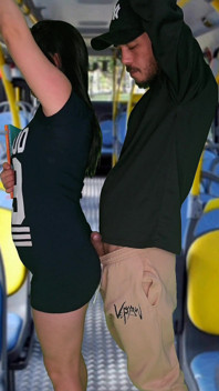 Student Humped and Fucked Inside the Bus in Public!