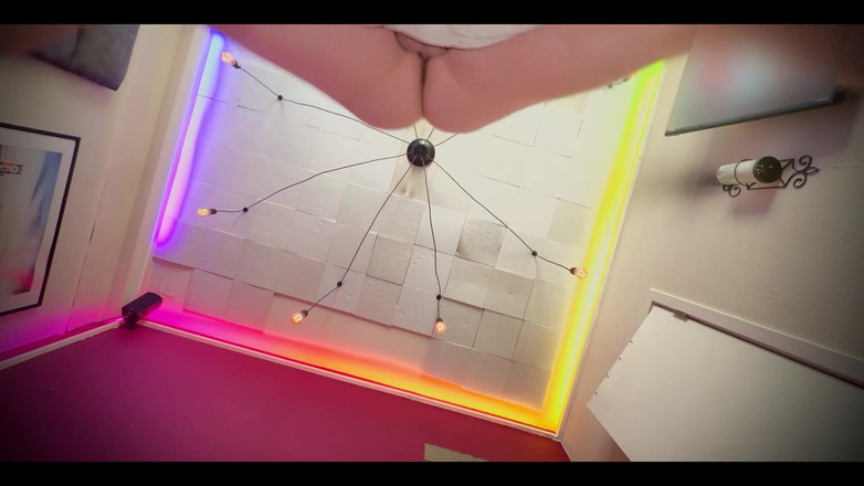 ScottyNaughty69: Tata pieprzy się, gdy leżysz poniżej i oglądaj, aż spuści...