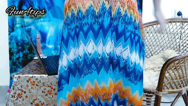 Bolly Karma: Ruce přes můj sexy zadek