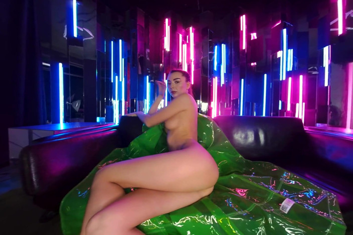 StasyQVR: Зелений з envy