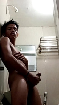 Hot Filipino Twink Jacks off His Huge Cock in Shower
