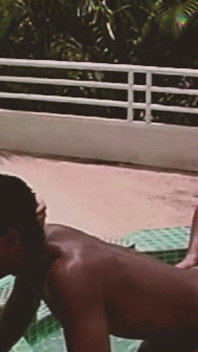 Gay Island Scene-4_gay dubur bertiga di kolam dengan kawan Latino