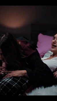 Harry Potter fuck academy - latina sexy invoca magia gran polla futa en su bruja novia transgénero
