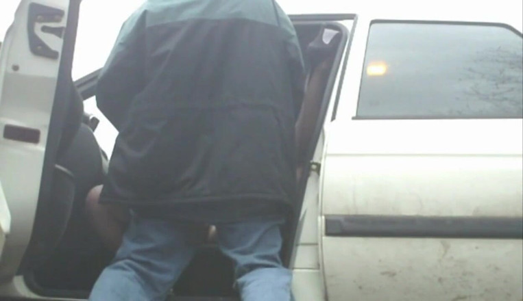 Movies by Louise: Éjaculation sous la pluie