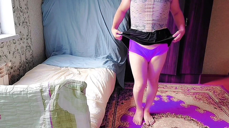 Kitty_Cross: Bellezza oltre i confini: celebra la diversità nel travestito!