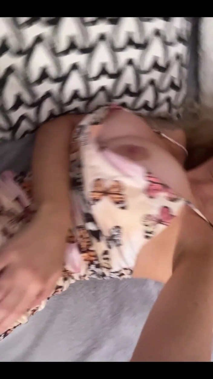 BunnyBlondyX: Je plagen