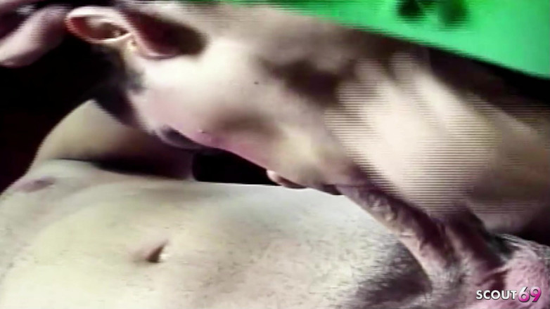 Shemale TS Collection: 마른 라틴계 여자 Shemale에게 따먹히는 남자