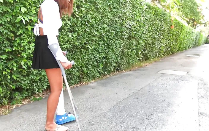 Asian Pussy Vision: The car accident - short cast leg movie
