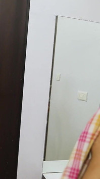 Chủ phòng đụ vợ, một câu chuyện về quan hệ tình dục ba người mạnh bạo