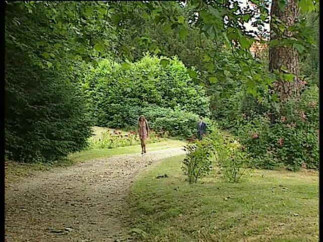 All you need to fuck: Rubia MILF En Bosque Seduce Empresario Fóllame Duro!