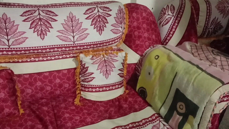 Deshi women: Мій старший зведений брат першим вставив свій товстий пеніс у мій анус
