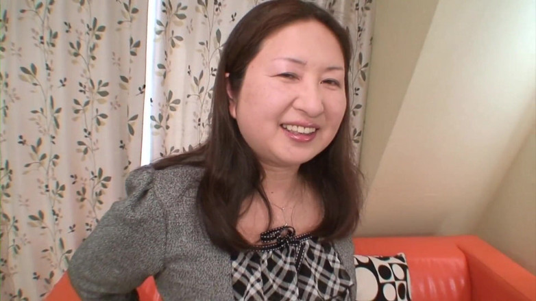 Japan Lust: Japanese mature picked up and creampied