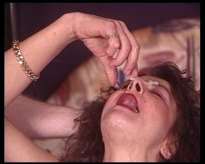 Under German Roofs: Puttane tedesche con la figa bagnata vengono scopate da un...