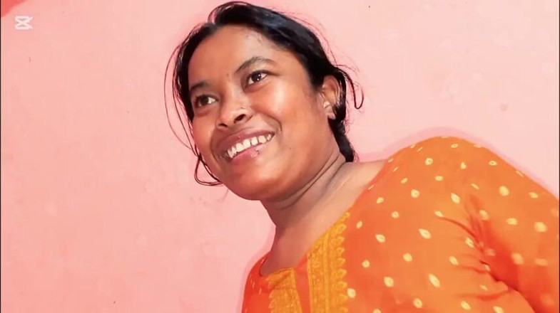 Riyamoni: Pergi ke rumah teman di kolkata, aku sama istri temanku...