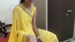 Saarabhabhi6: Zeť chytil a ošukal tchýni, která se vrátila domů - ošukaná...