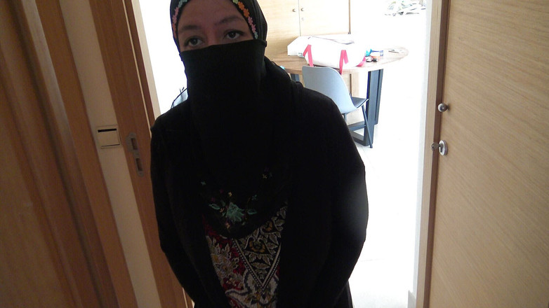 Souzan Halabi: Un refugiat arab sirian începe să lucreze într-un hotel sexual din Marsilia