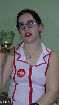 Dr. Anna laat je sperma doneren en vernedert je lul