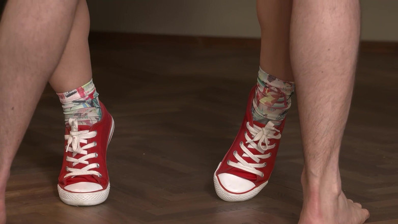 Amateur Pornos XXX: Girl Vision - 时髦的年轻德国调情女在淫荡少女场景中被生性交