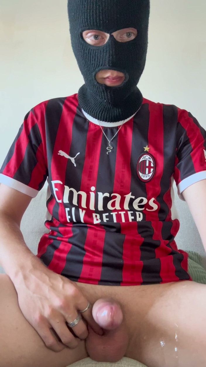 Axton Drake: Horny Ac Milan Soccer Bro Shoots Load