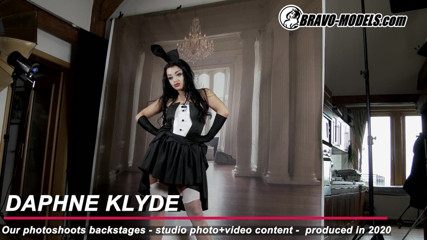 Bravo Models Media: 388-Backstage photoshoot Daphne Klyde - Adult