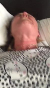 Mein heißes, verschwitztes, überkreuztes orgasmusgesicht