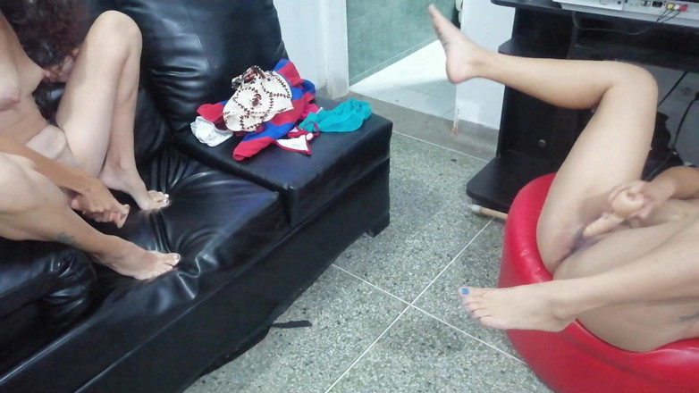 catalinagrande: Dostávám zvýšení od mého šéfa výměnou za to, že ho nechal vylít...