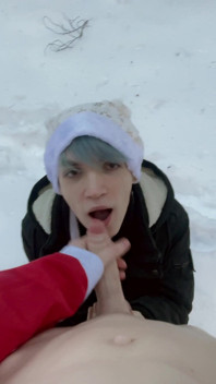 Twinks Matty and Aiden Christmas outdoor blowjob on the snow