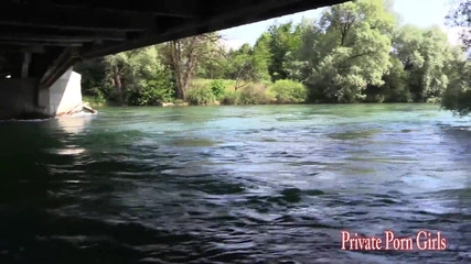 Private Porn Girls: Das Junge Luder Carmela 20 Beim Blowjob Am Fluss