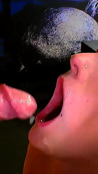 Ggg - Mia Em Wild Bukkake Gangbang