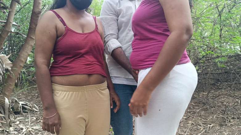 Gomathi Kavi: Hot Threesome hard fucking in outdoor