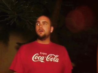 Alaric Corvinus: Поздно ночью, дым на улице.