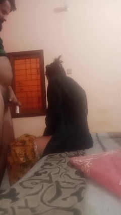 SHAKRATASNEEM: Sorellastra si imposta con il fratellastro che scopa a casa...