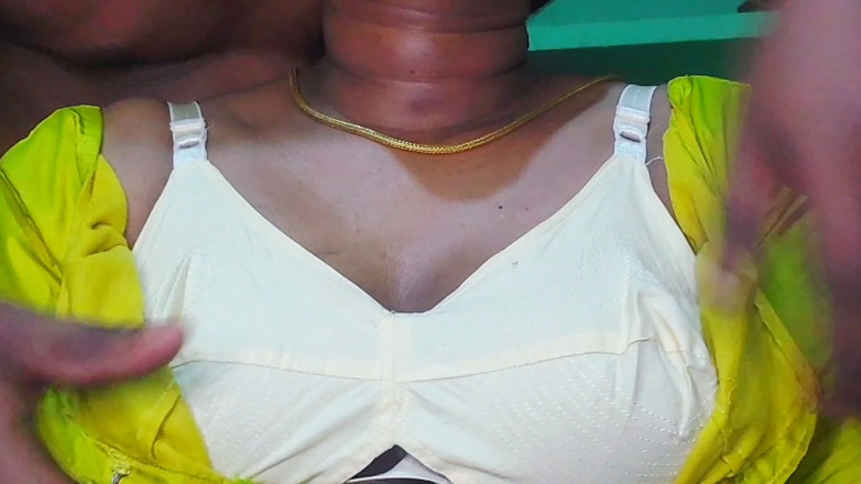 Desi Mohini: Fuuuck Wtf MILF Kavita Bhabhi