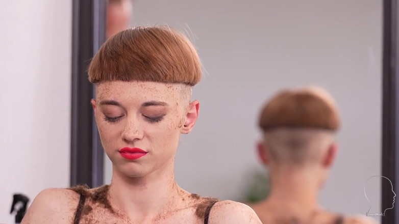 Euro Bald: Moniqe