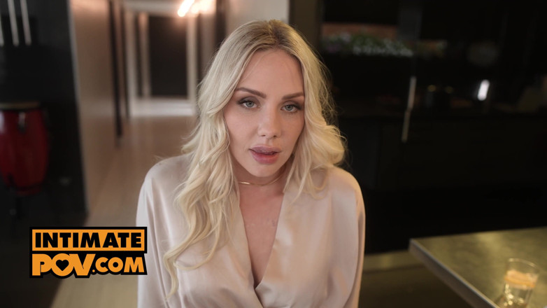 IntimatePOV: POV - cumming hard with hot babes Angie Lynx i Clemence...