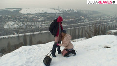 My German Amateurs: La rossa sexy cavalca un cazzo duro nella neve fredda