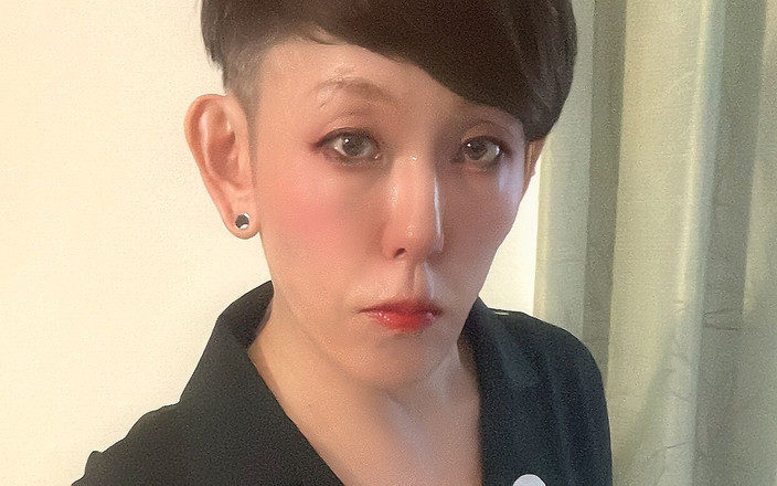 Serina SissyBitch: Banci Serina memakai pakaian wanita pejabat