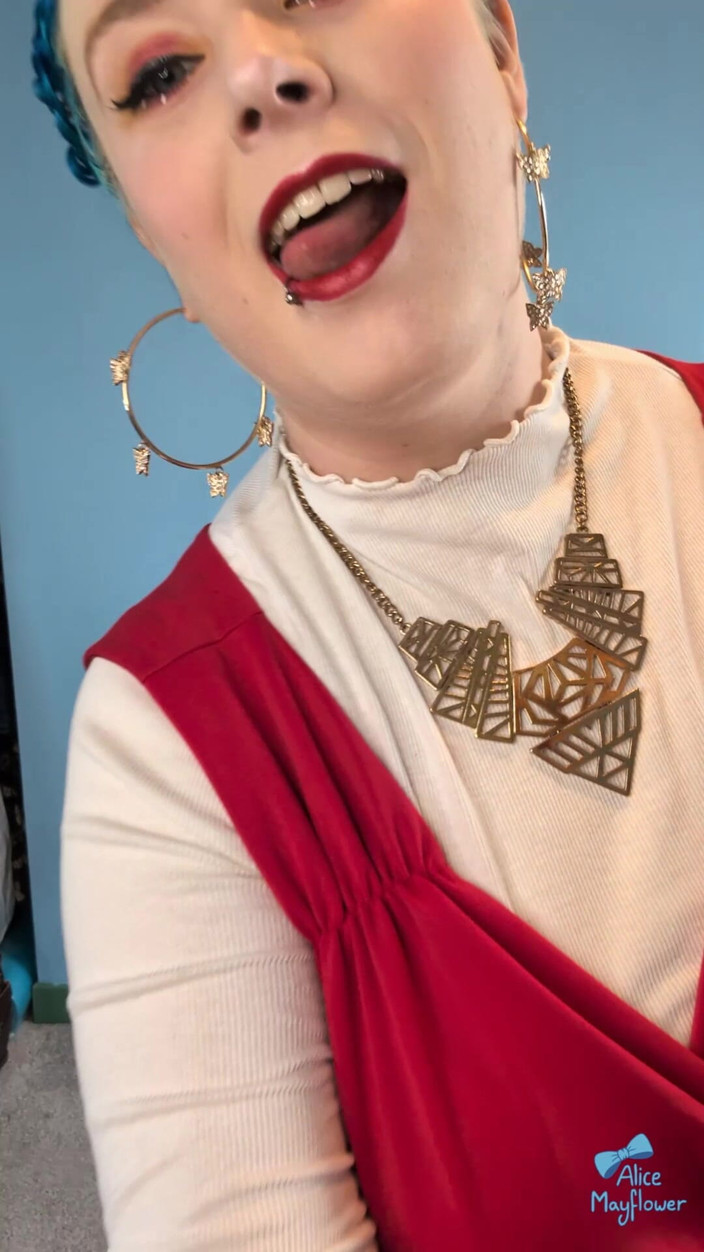 Alice_Mayflower_Scottish: Tiktoks aus 2025 - solo-mädchen